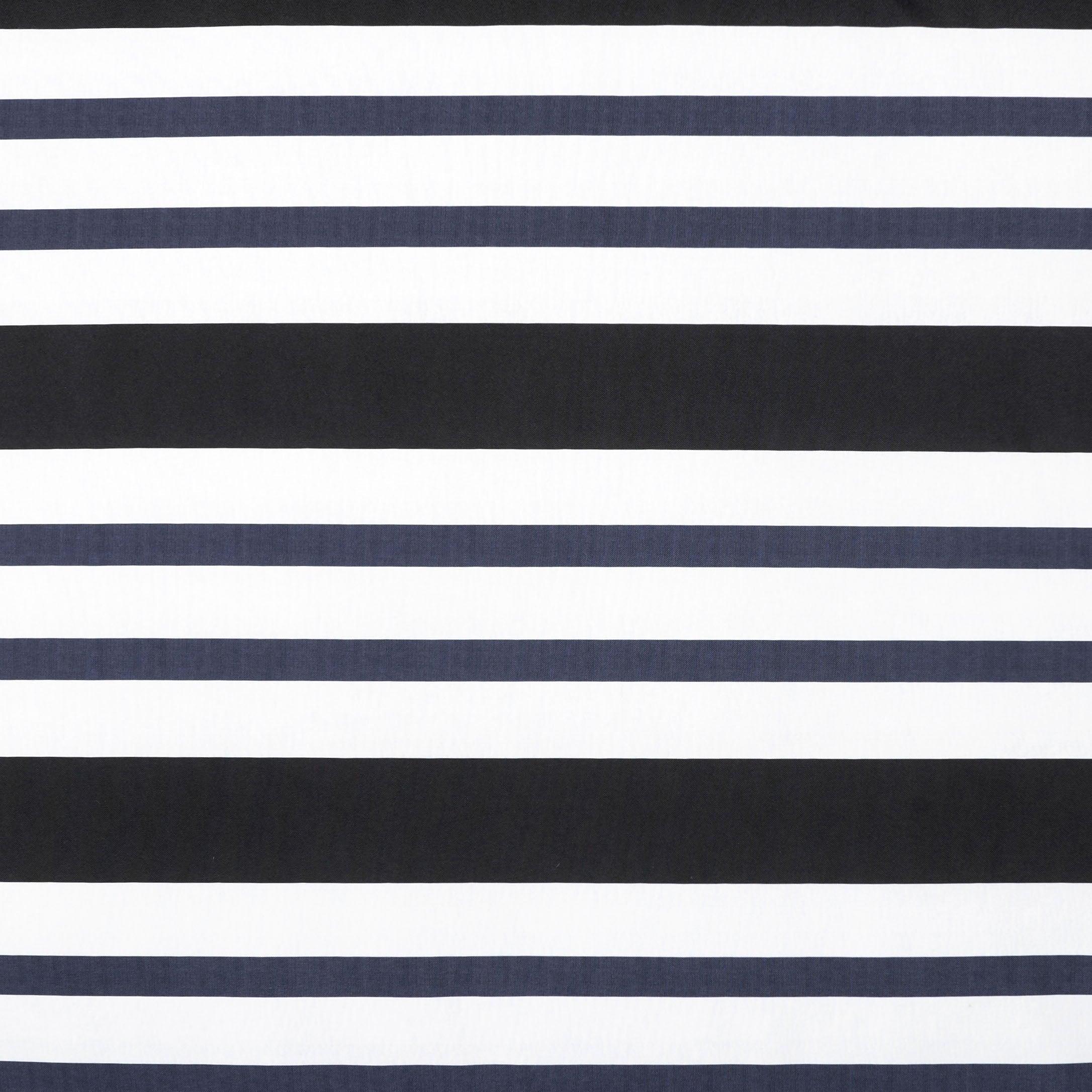 Gap Rugby Stripe Flat Pet Bed, Recycled Polyester with Zipper Closure Cover, Small 36"x24", Navy