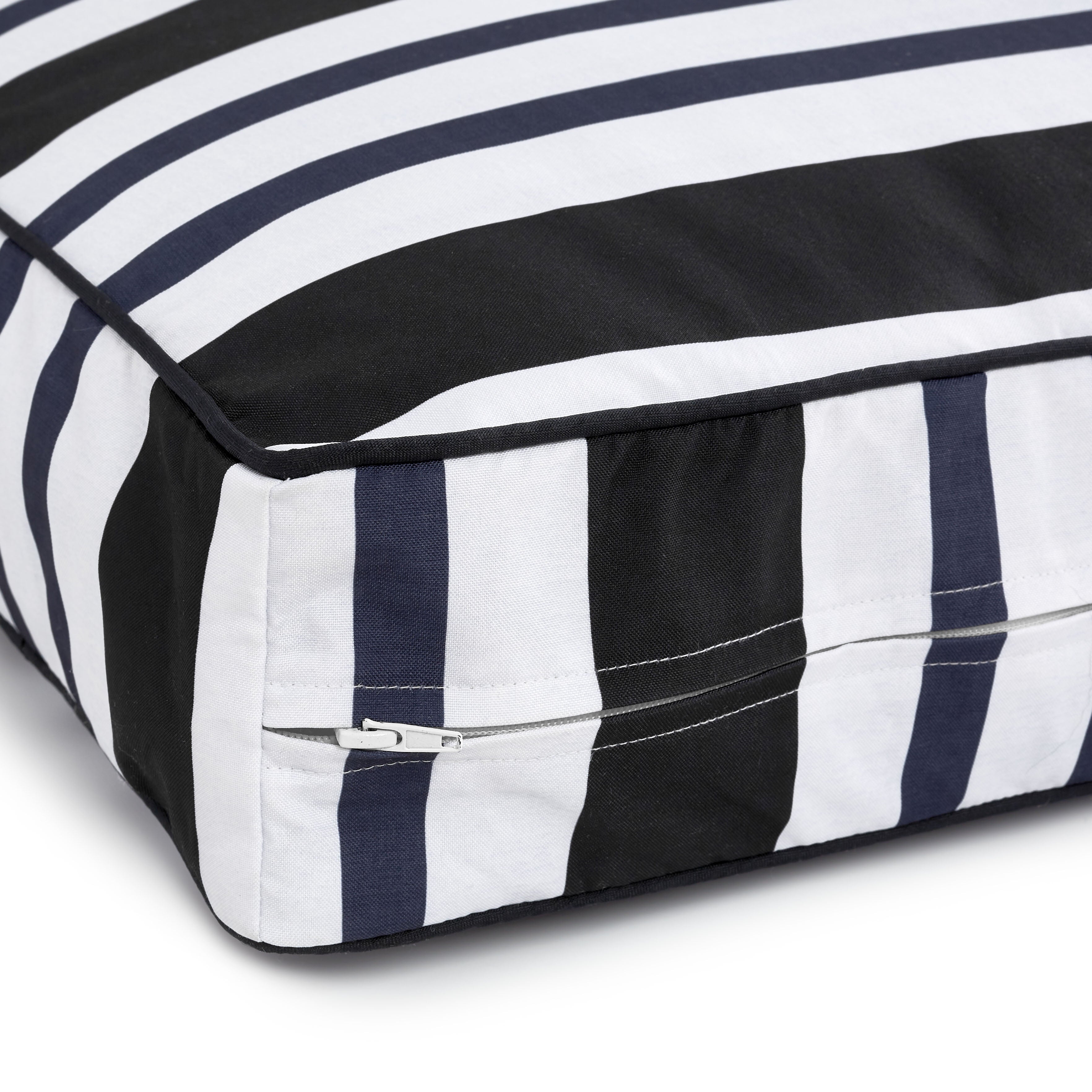 Gap Rugby Stripe Flat Pet Bed, Recycled Polyester with Zipper Closure Cover, Small 36"x24", Navy